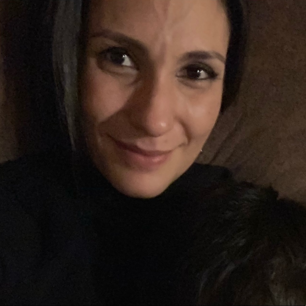 Meet your Posher, Sarahi